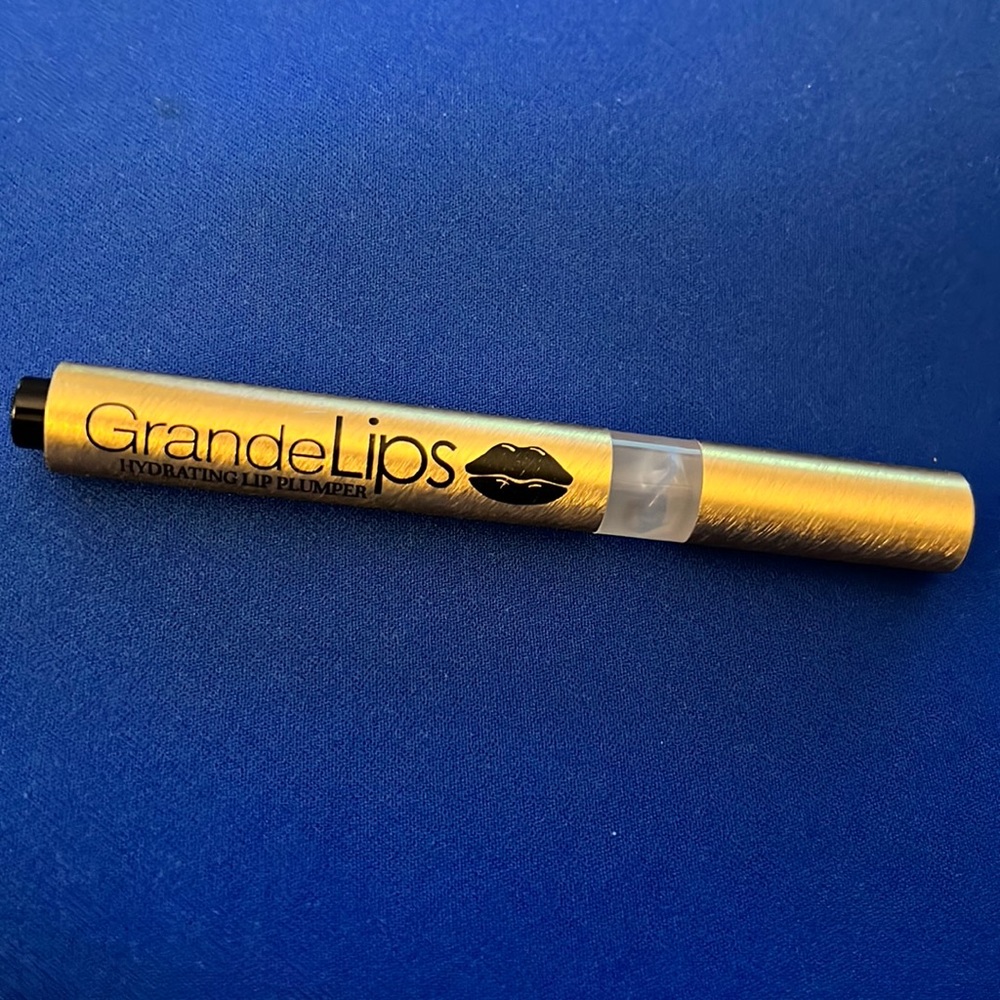 New/sealed - Clear GrandeLips Hydrating Lip Plumper.